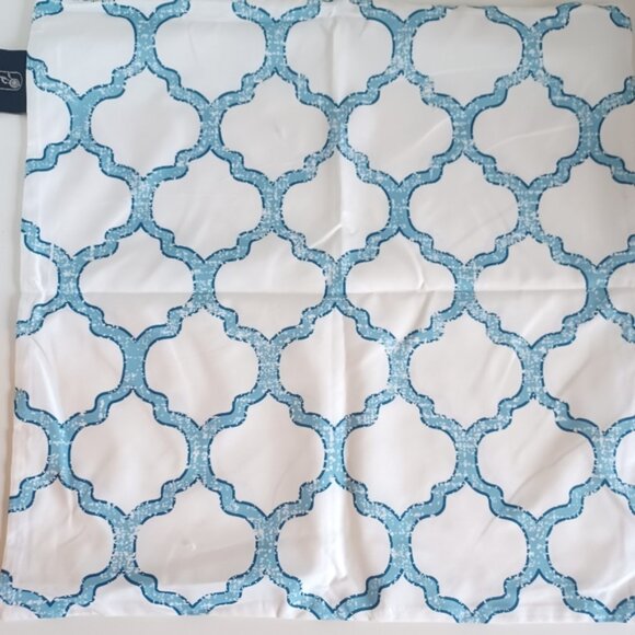 Phantoscope Decorative Pillow Covers | Set of 4 | 18"x18" | Blue & Green Leaf - Picture 4 of 8